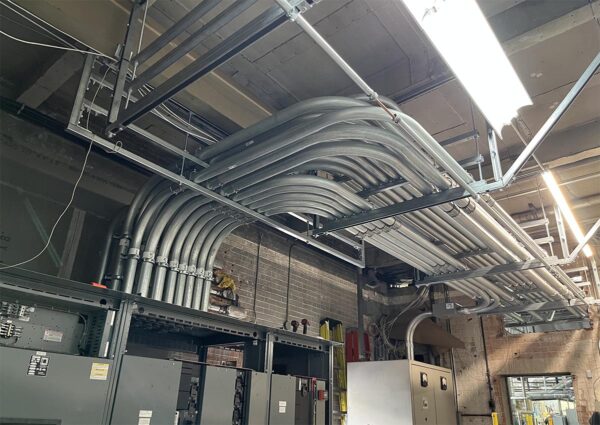 Photo du project: Entrée électrique industrielle 2000A à Granby