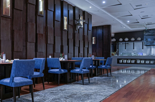 L'intérieur d'un restaurant